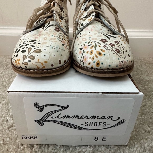 Children handmade leather boots. - Picture 3 of 5